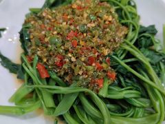 剁椒藤菜-洪霞餐馆