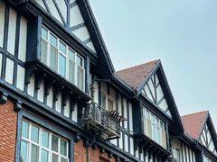 -钟书阁(松江泰晤士小镇店)