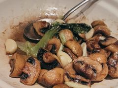 -潮界(LU·ONE凯德晶萃广场店)