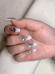 -UGIRL有个美甲