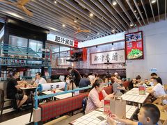 大堂-肥汁米蘭香港米线(长宁来福士店)