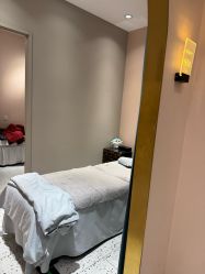 -悦指间美甲美睫美肤