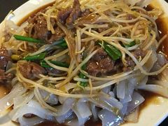 湿炒牛河-伍湛记 · 广州老字号(龙津中路店)