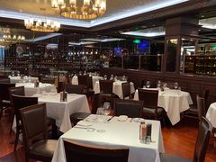 大堂-Wolfgang’s Steakhouse 沃夫冈牛排馆(上海白玉兰广场店)
