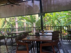 -植物园哈利亚餐厅