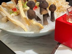 -领鲜天下·焗海鲜·花胶鸡(天目里店)