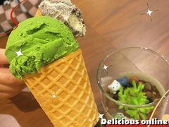 -Fridi Patisserie Cafe