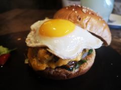 -HIGH FIVE哈福手工汉堡(桂林路店)