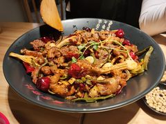 -风光老灶麻辣香锅(大成路翠微百货店)