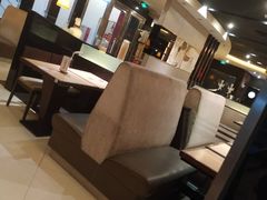 -必胜客(机场路店)