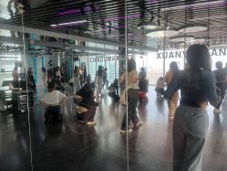 -泫舞舞蹈工作室