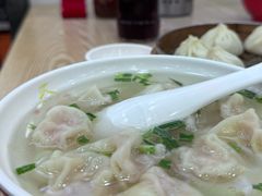 -珊珊小笼馆(仙霞路店)