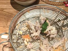 -野山舂·贵州现舂酸汤火锅(鸿通城店)