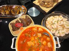 -东口码头·烧鸽子·鱼头泡饼·地方菜(金鹰悦城店)