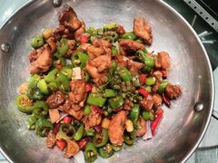 -辛香味烧鱼馆·非遗技艺·排骨红烧肉(光谷医药园店)