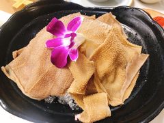 -菌子鲜汤野生菌锅