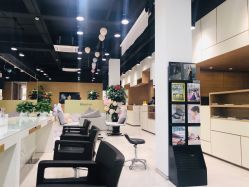 -CARR SALON