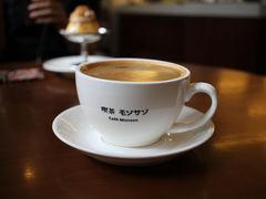 -Café Monson