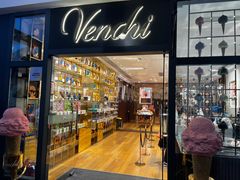 -VENCHI 闻绮(上海佛罗伦萨小镇店)