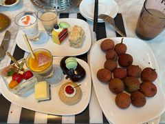 -万达文华酒店·48F云端窗景美食汇自助餐厅