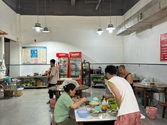 -小倪羊肉米线馆