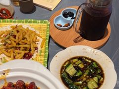 -肥肥虾庄·金牌油焖大虾(杨园滨江时代walk店)