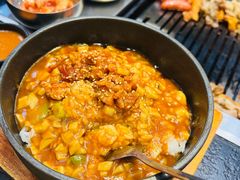 -臻牛烤肉