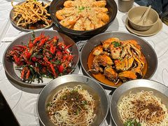 -巴厘龙虾·榜首油焖大虾(音乐学院·沿江酒馆店)