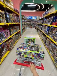 -卡通派潮品玩具折扣仓(青岛新城吾悦广场店)