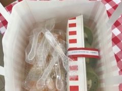 -红宝石·鲜奶小方·海派西点房(南丹店)