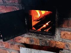 -粘豆包柴火铁锅炖