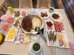 -尚品海鲜肥牛自助火锅(湖明店)