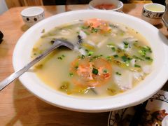 酸汤乌鱼-兔行天下-鸿鹤鲜锅兔(中海国际店)
