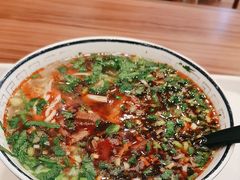 -陇兴楼(西安咸阳国际机场店)