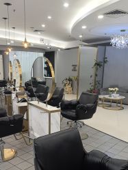 点击看大图 -八佰伴8008星级形象店