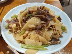 酸笋鸭胗-梦林夕烧酒档