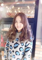 -PE SALON