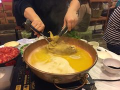 -鲜入围煮花胶鸡海鲜火锅