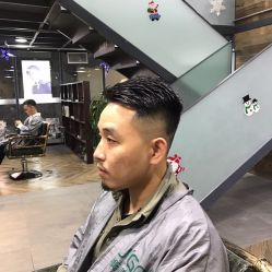 点击看大图 男士造型-JGO·烫染接发