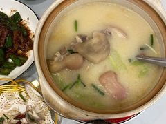 蹄髈大骨黄豆汤-小实惠嘉(威海路店)