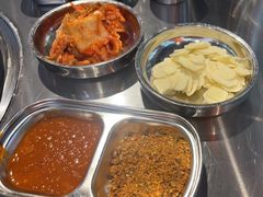 -哈哈碳都·牛肋条无限自助烤肉(宝龙店)