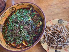 -乐山第一家临江鳝丝(茶坊路店)