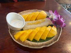 -Dang restaurant (patong phuket)