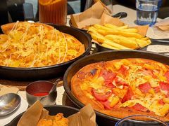 -必胜客(WOW中心城店)