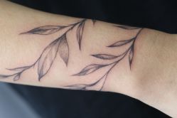 -众刺纹画·纹身·穿孔饰品·海娜定制