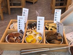 -阿婆情腊排骨火锅(金虹路店)