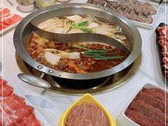 -沸炉重庆老火锅(军事博物馆店)