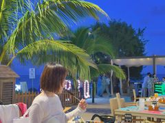 -亚龙湾希尔顿自助餐厅·海鲜·烧烤·沙滩BBQ·现场乐队