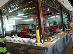 -亿诣蝎府炸酱面羊蝎子火锅(酷车小镇店)