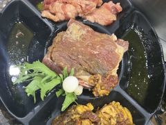 -啊美丽炭火烤肉(滑翔一店)